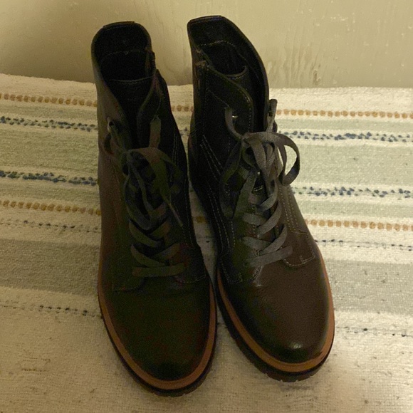 Naturalizer Abbott Boot 8W - Picture 9 of 12